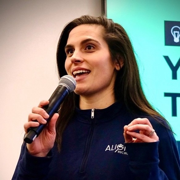 How She Built a $1M Recruiting Firm in 23 Months (Sales + CEO Mindset)