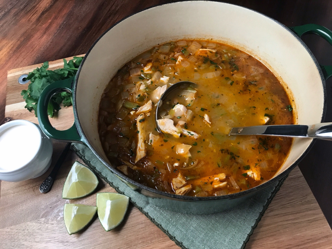 White Bean Chicken Chili Recipe: Easy Tri-Pepper Chicken + White Bean