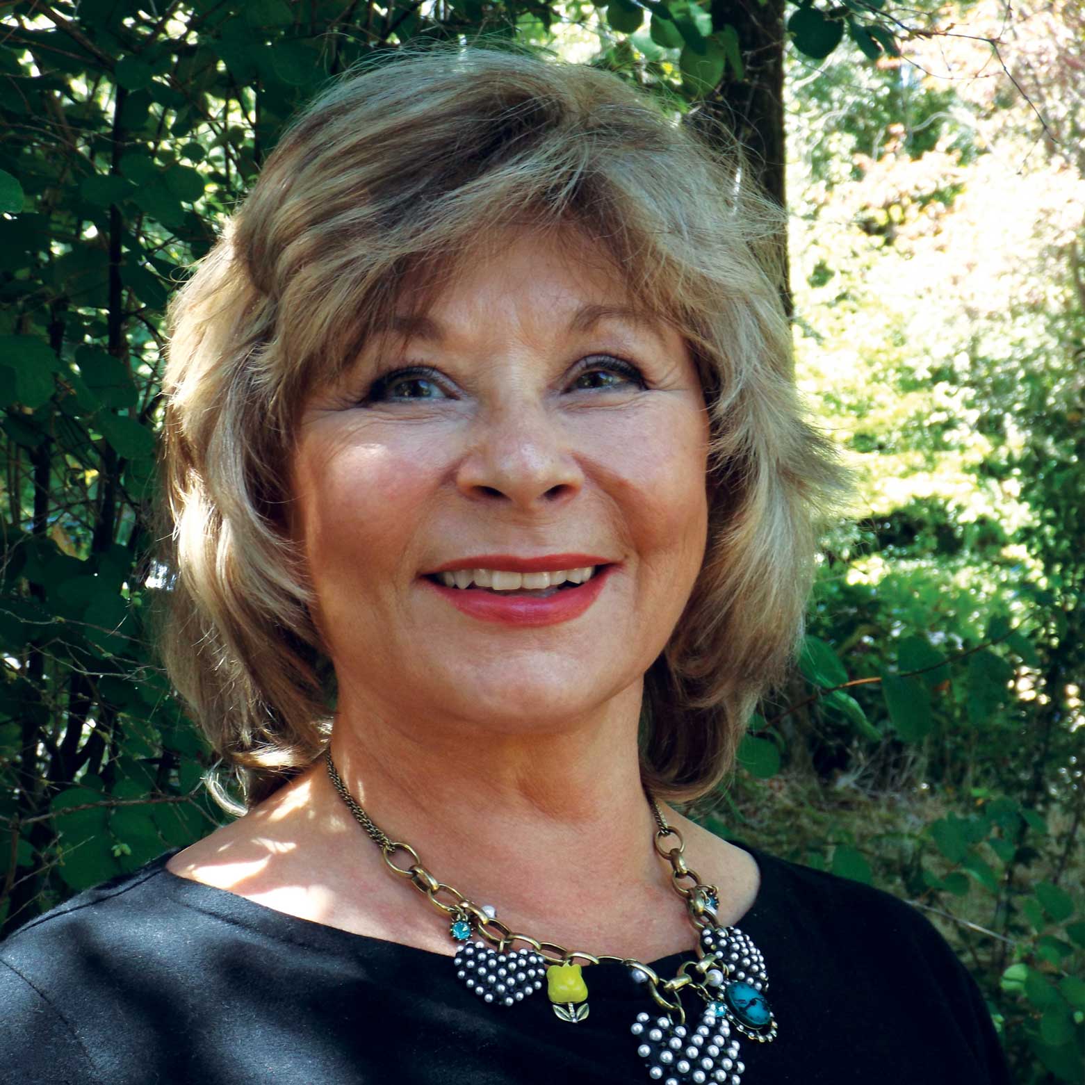 Kathianne Lewis, DD