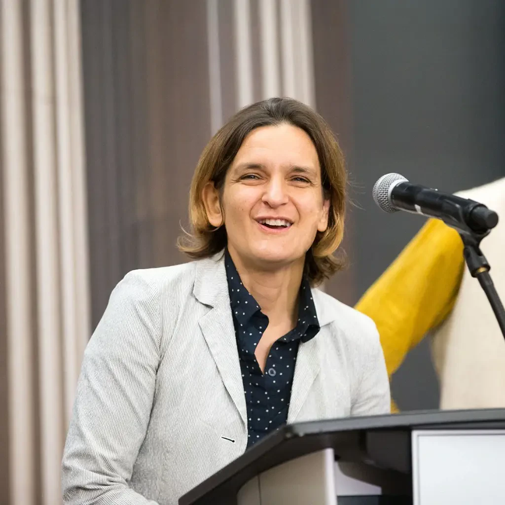 Esther Duflo AI mentor on Get Mentors