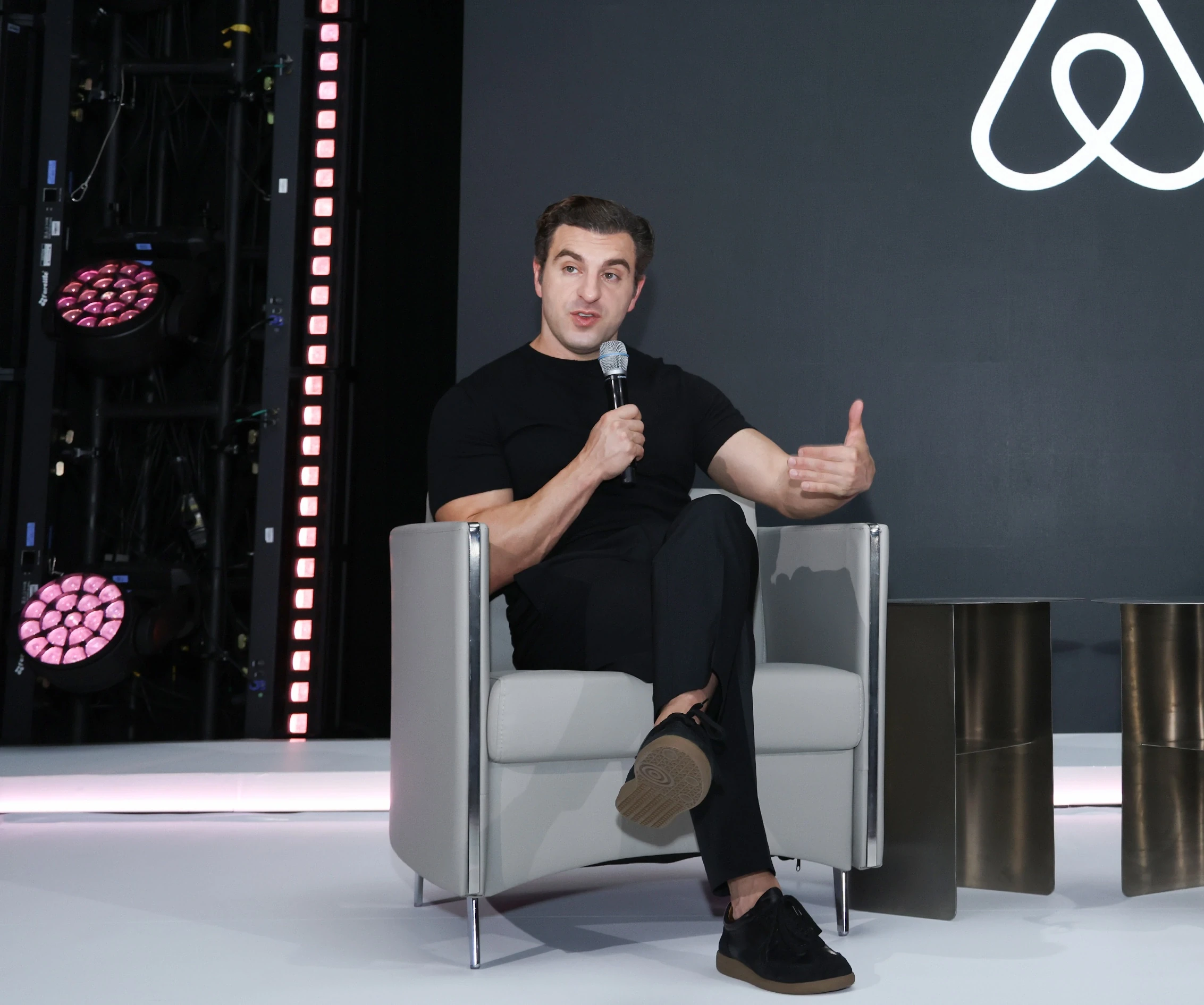 Brian Chesky AI mentor on Get Mentors