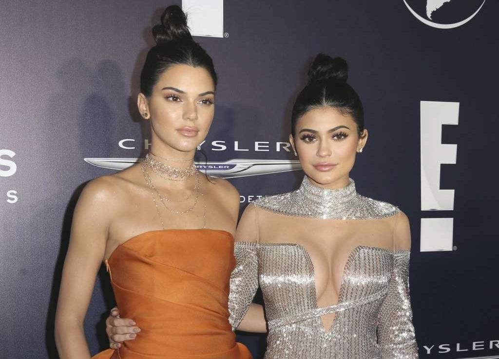 Kendall Jenner& Kylie Jenner 