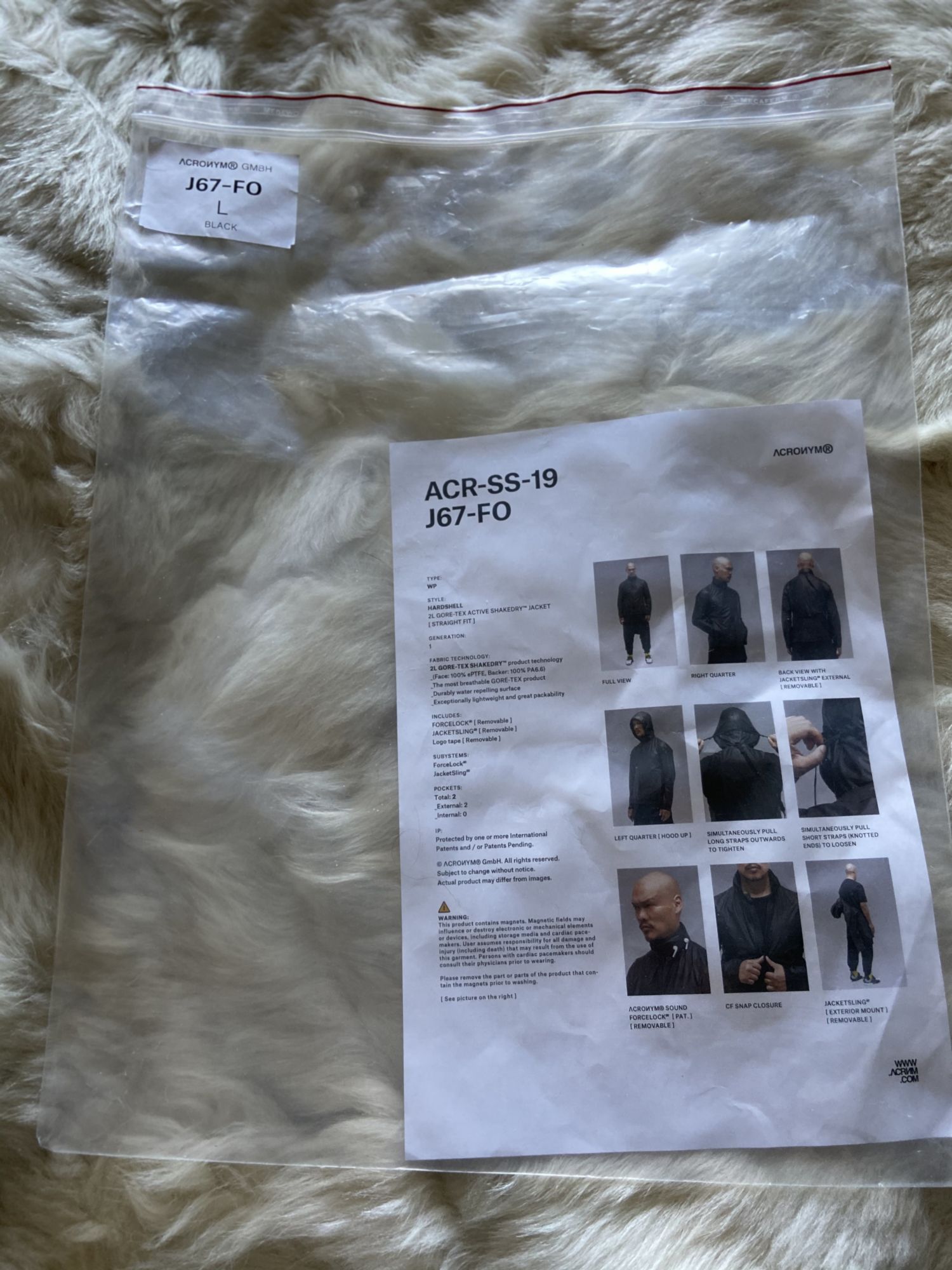 FS ACRONYM J67 FO Black Large Supermarket Superfuture Supertalk FS ACRONYM J67 FO Black Large Supermarket Superfuture Supertalk