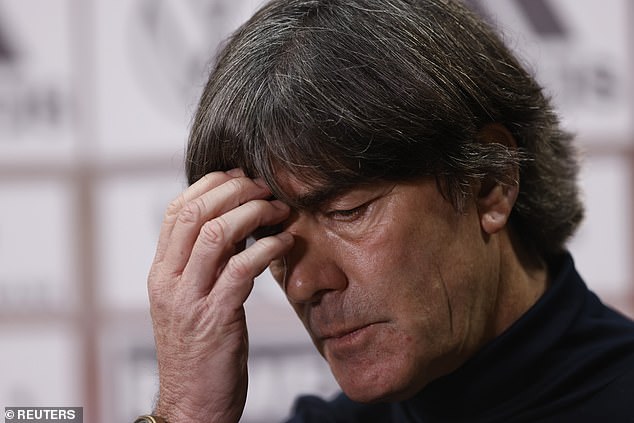 Joachim Low admitió que fue un 'día negro' después de que su equipo alemán fuera goleado 6-0 por España