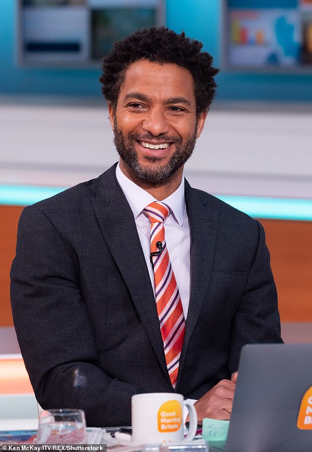 En movimiento: la estrella de Good Morning Britain, Sean Fletcher, de 46 años, reveló que una conversación sincera con su colega Kate Garraway lo ayudó a darse cuenta de la importancia de su familia.