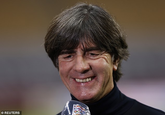 Joachim Low seguirá como seleccionador de Alemania para la Eurocopa del año que viene