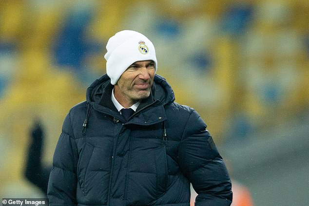 Se dice que la relación del entrenador del Real Madrid Zinedine Zidane con sus jugadores está hecha jirones