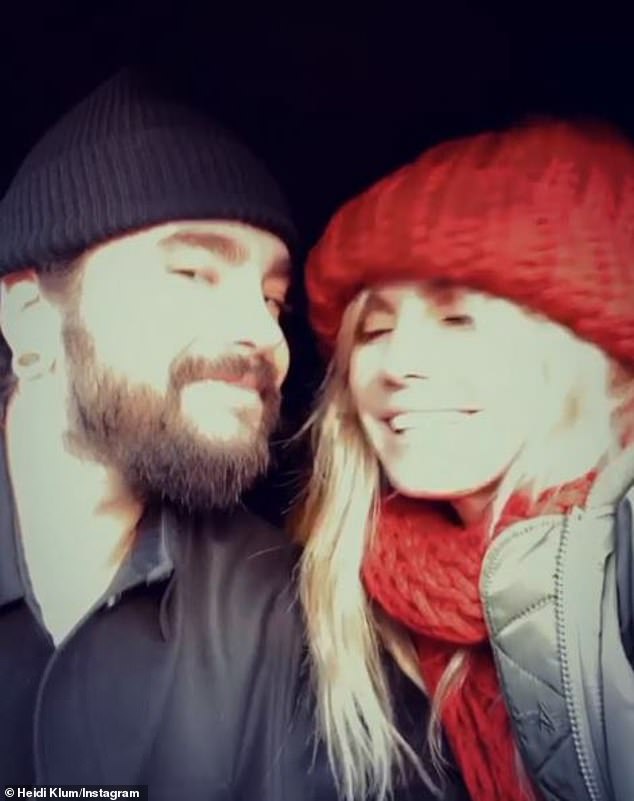 ¡Felices Fiestas! Heidi Klum se sentía festiva cuando le dio un beso a su esposo Tom Kaulitz en un dulce clip compartido en Instagram el domingo.