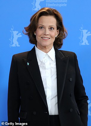 Han pasado más de 41 años desde que Sigourney Weaver saltó a la fama por primera vez en Alien y, a los 71 años, se ve mejor que nunca. Fotografiado en 2020