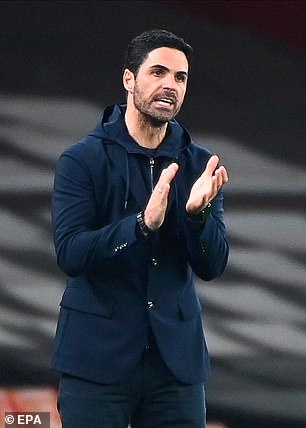 El técnico del Arsenal, Mikel Arteta, quiere refuerzos este verano