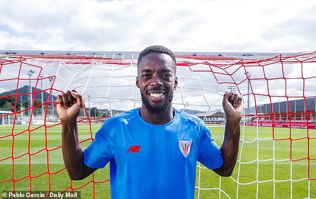 Iñaki Williams, fotografiado en el campo de entrenamiento del Athletic de Bilbao, acaba de establecer un récord de LaLiga al jugar su 203 ° partido consecutivo de liga, una racha de más de cinco años