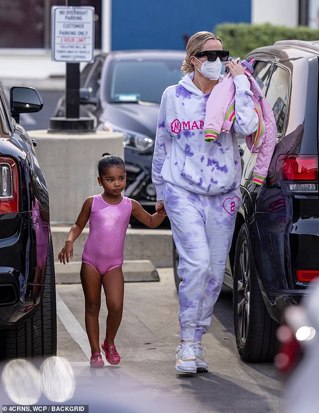 La nueva ropa “Mambacita” de Vanessa Bryant es en honor a Gianna - Peace  Music and Love