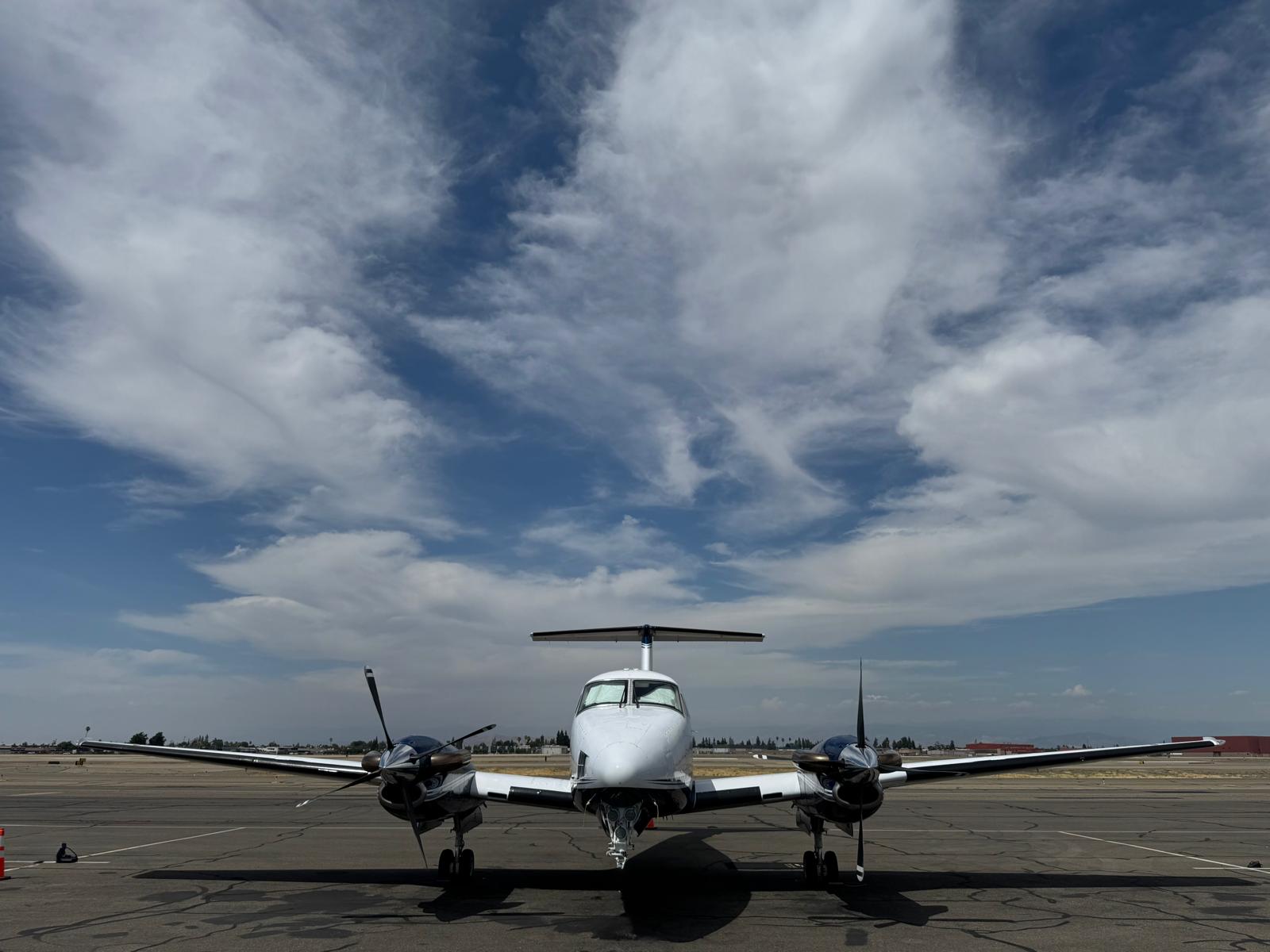 King Air 200 — exterior