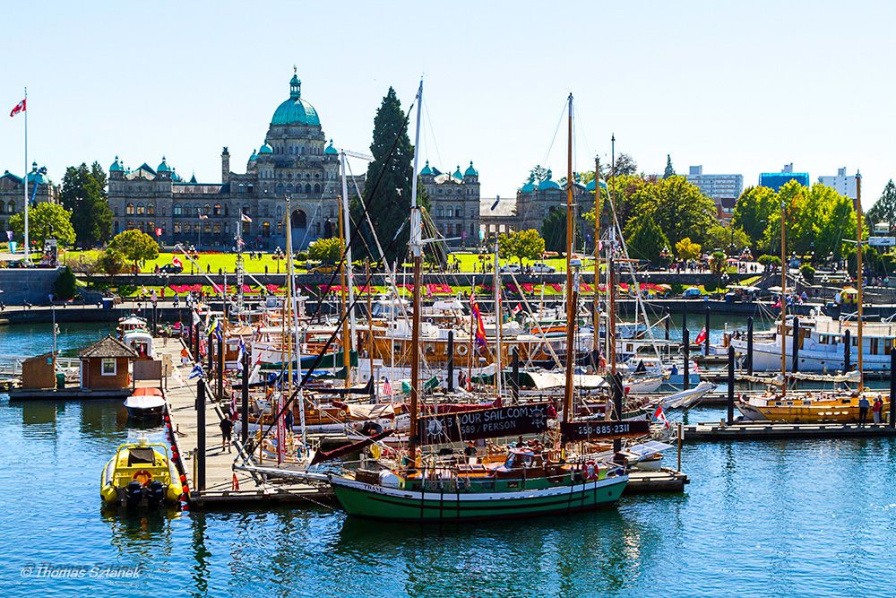 Sightseeing Tour Victoria BC waterfront attractions