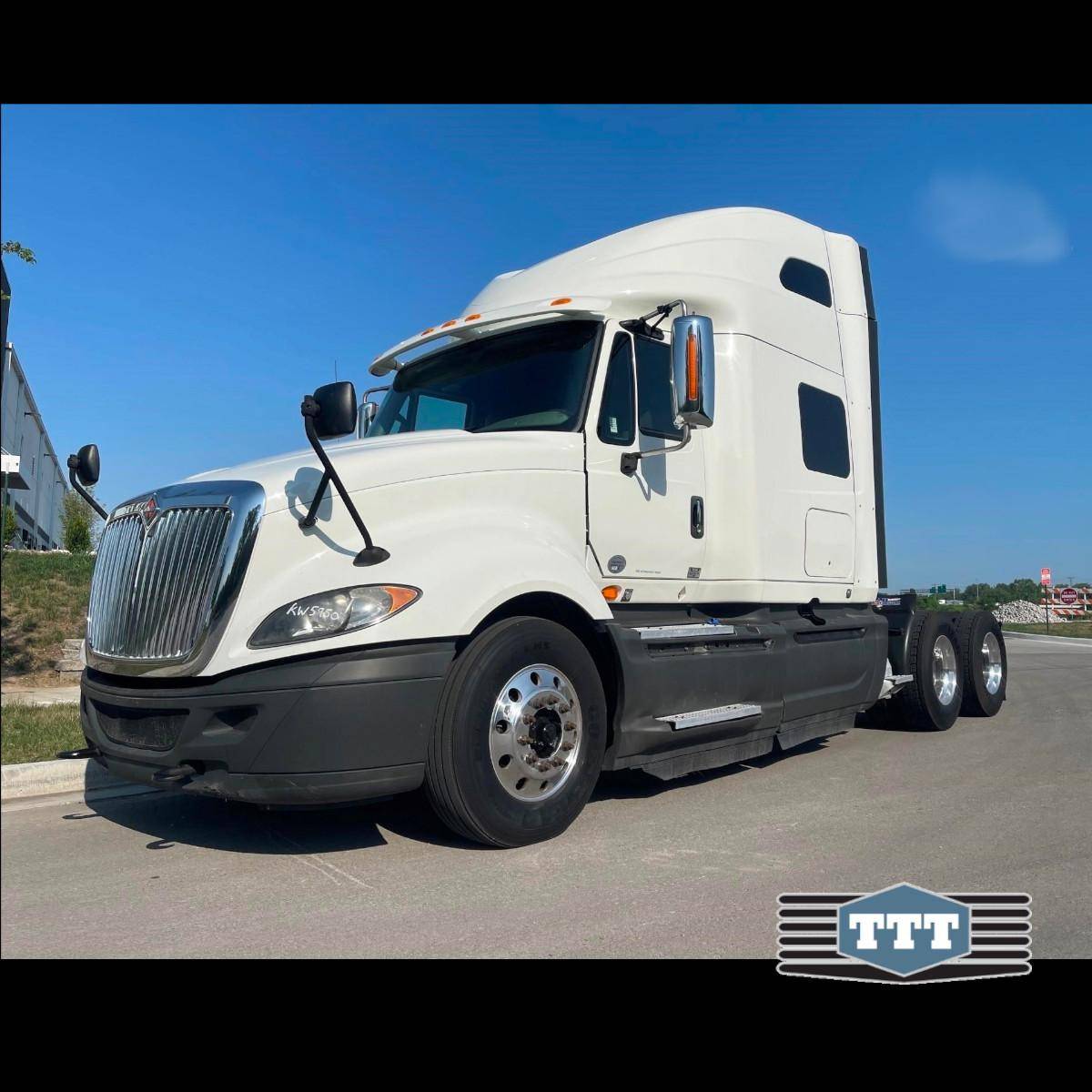 2015 International LF687