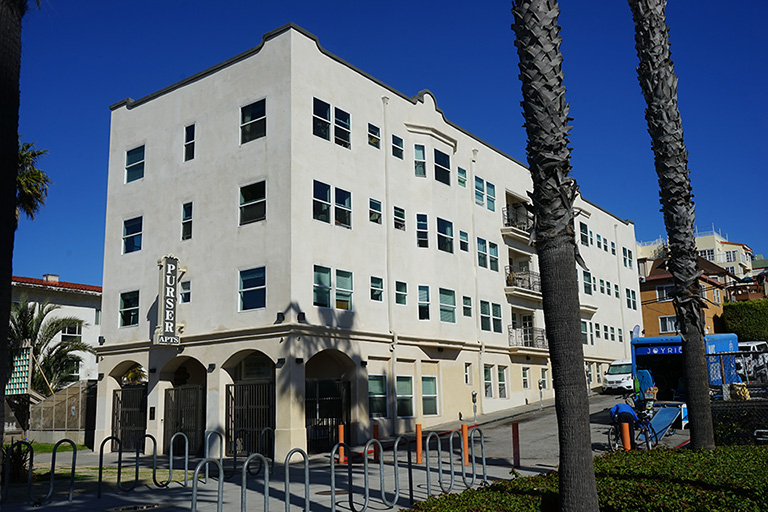 Apartment Hotels