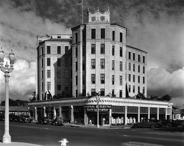 Santa Monica Professional Building