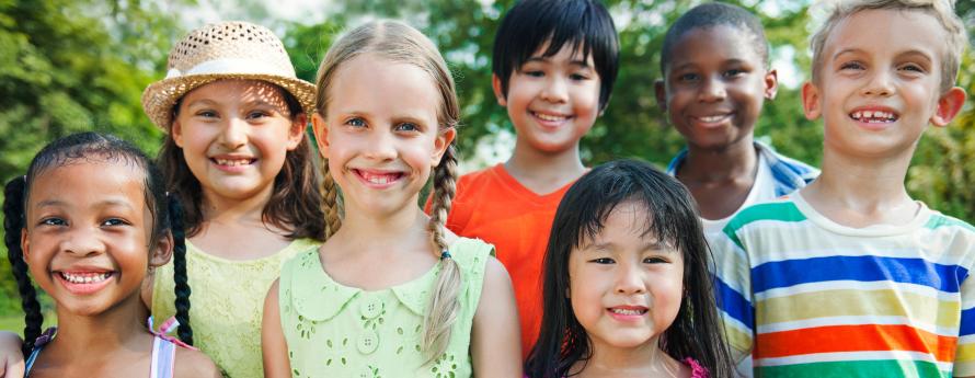 Group of kids smiling 