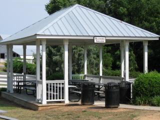 Bluebird picnic shelter at Historic Oak View