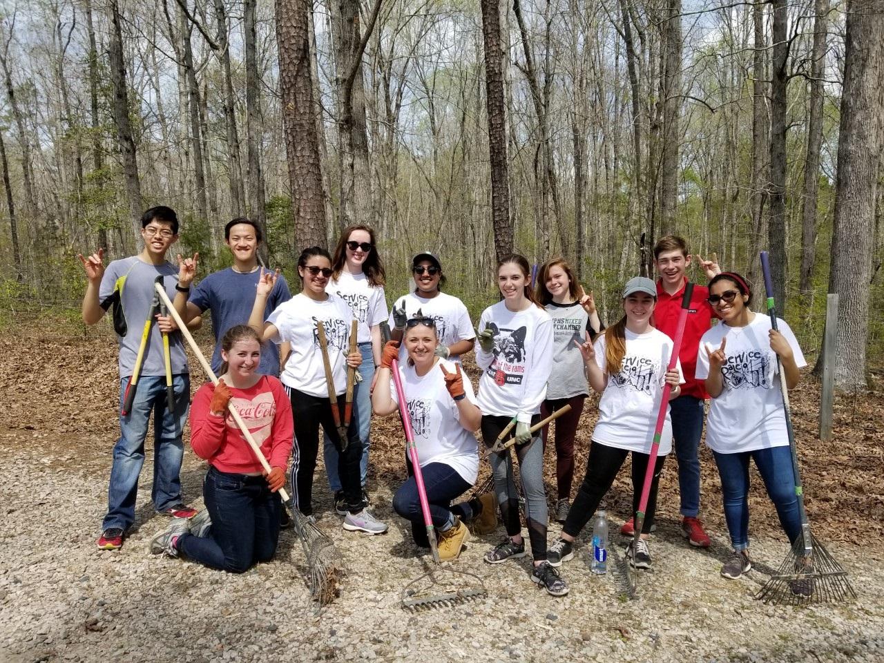 Photo of a group of student volunteers on the American Tobacco Trail