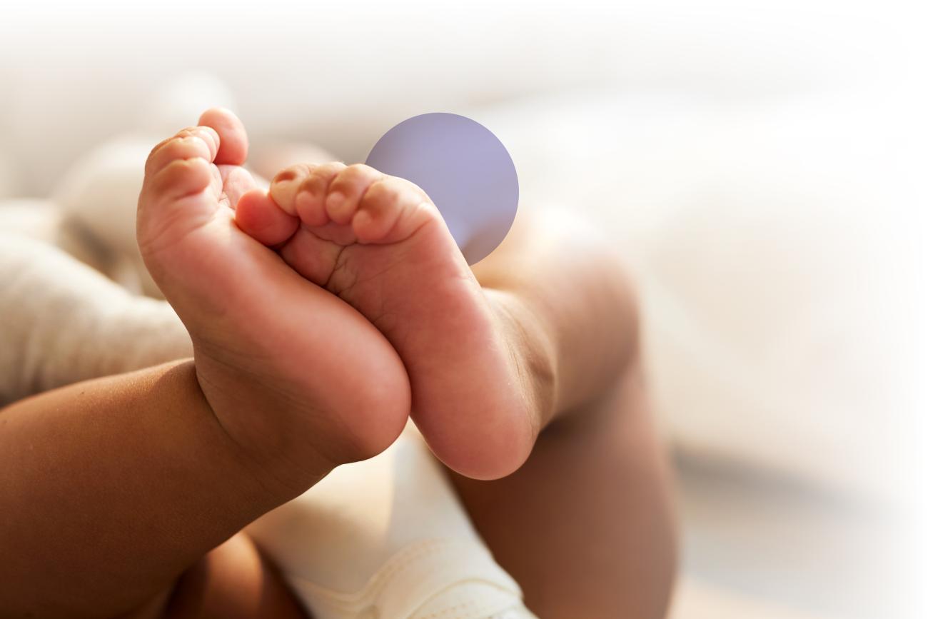 baby feet 
