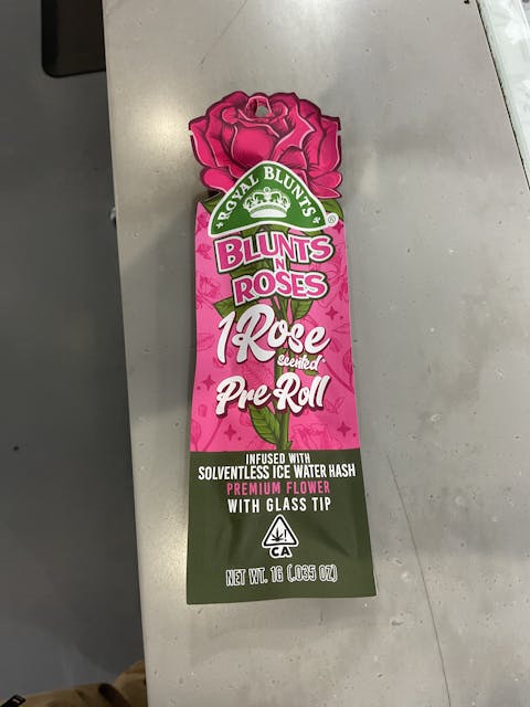 Photograph of product: Blunts N Roses - Wedding Cake x Grapes N' Cream [I] (1g) - 