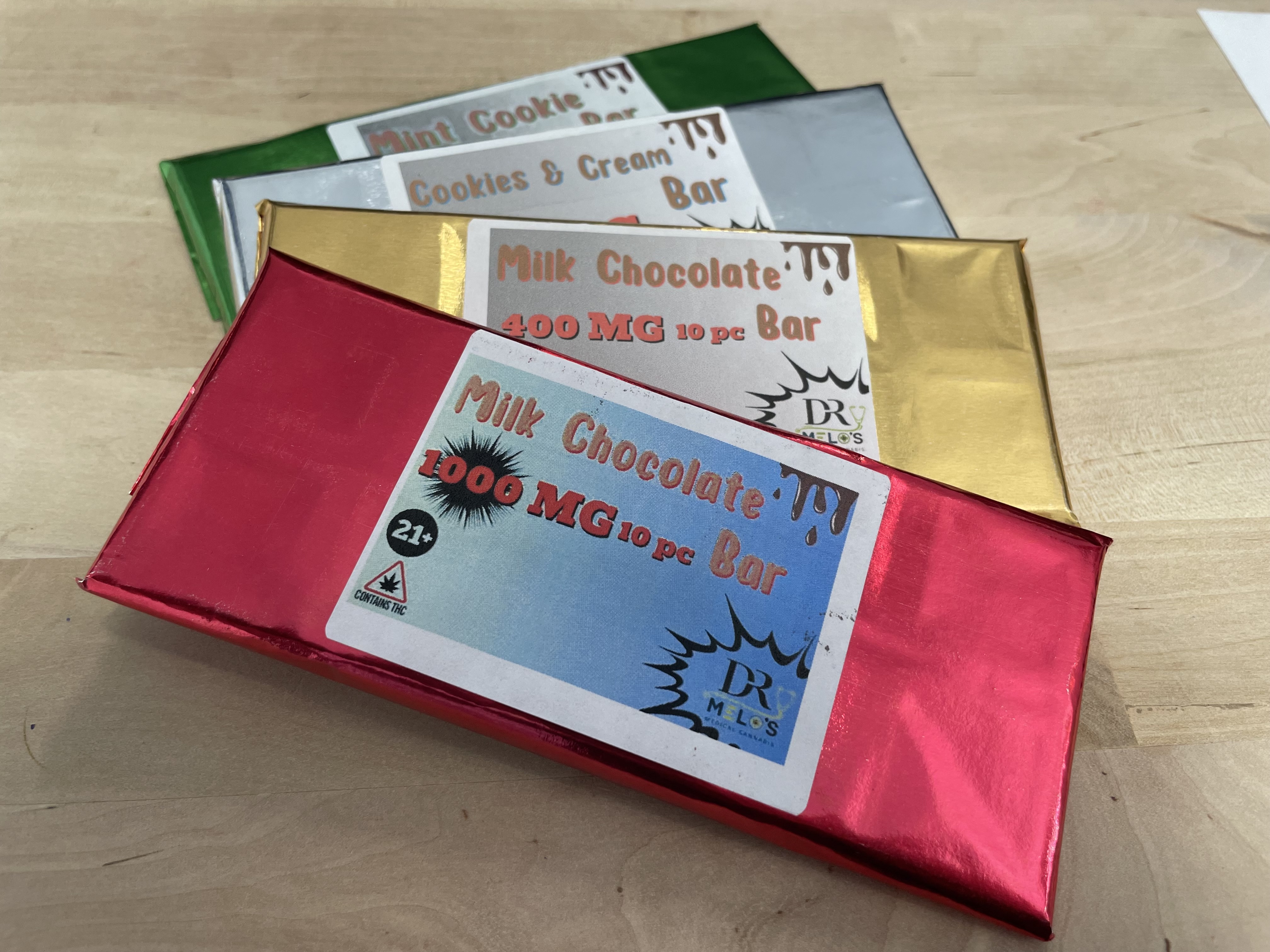 Photograph of product: Grand MG Chocolate Bar