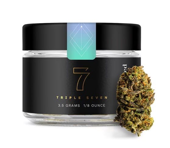 Photograph of product: 777 | Red Bullz | Flower | Whole Flower | 3.5g