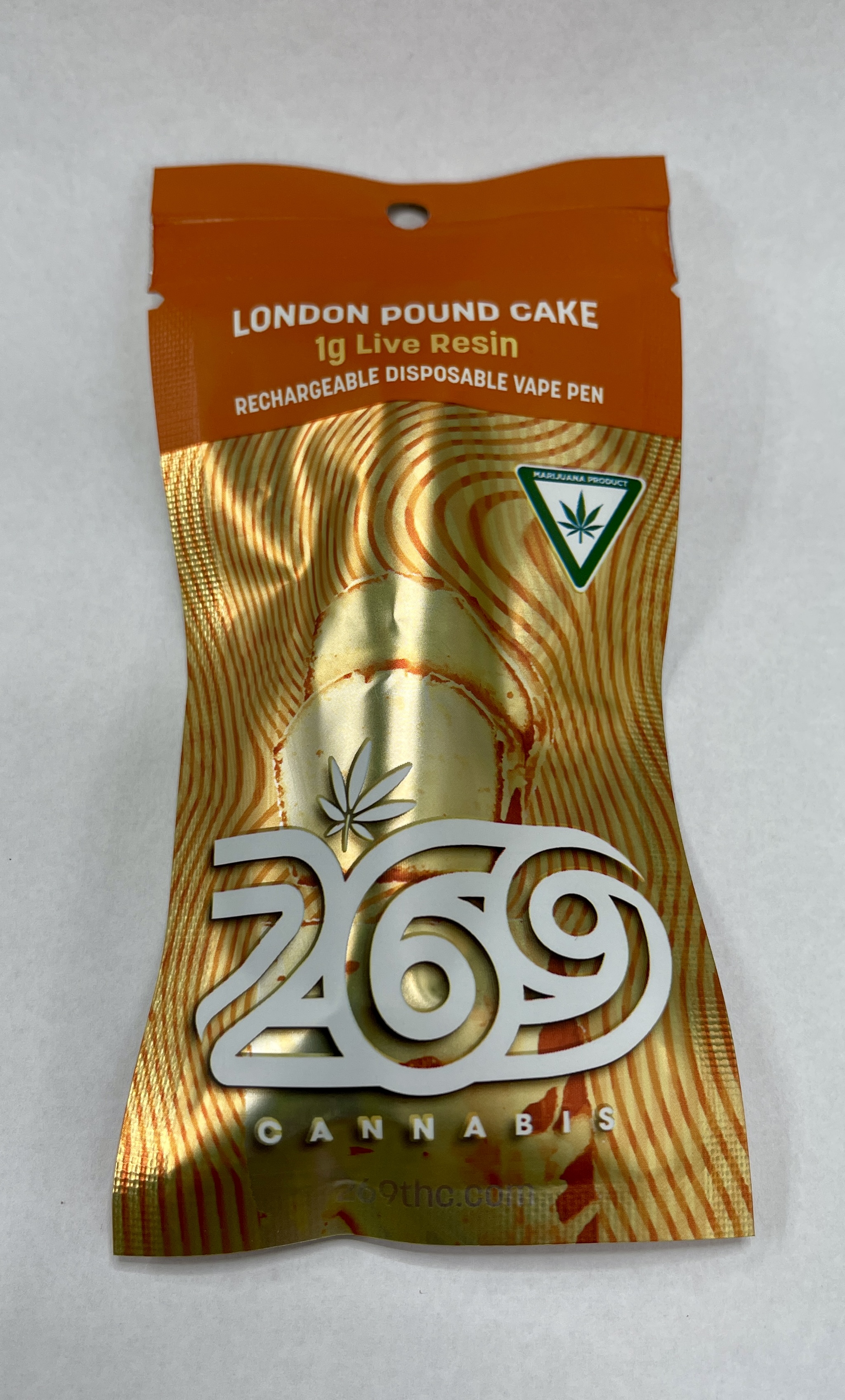 Photograph of product: London Pound Cake 1g Live Resin Disposable - Oui'd