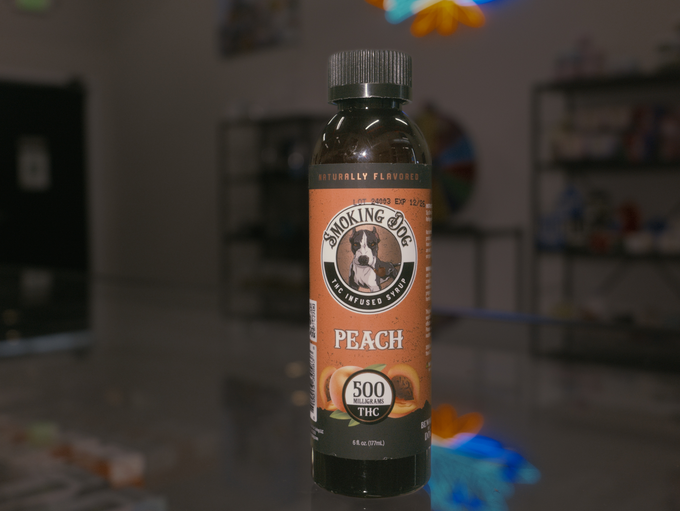 Photograph of product: SMOKING DOG - SYRUP - PEACH