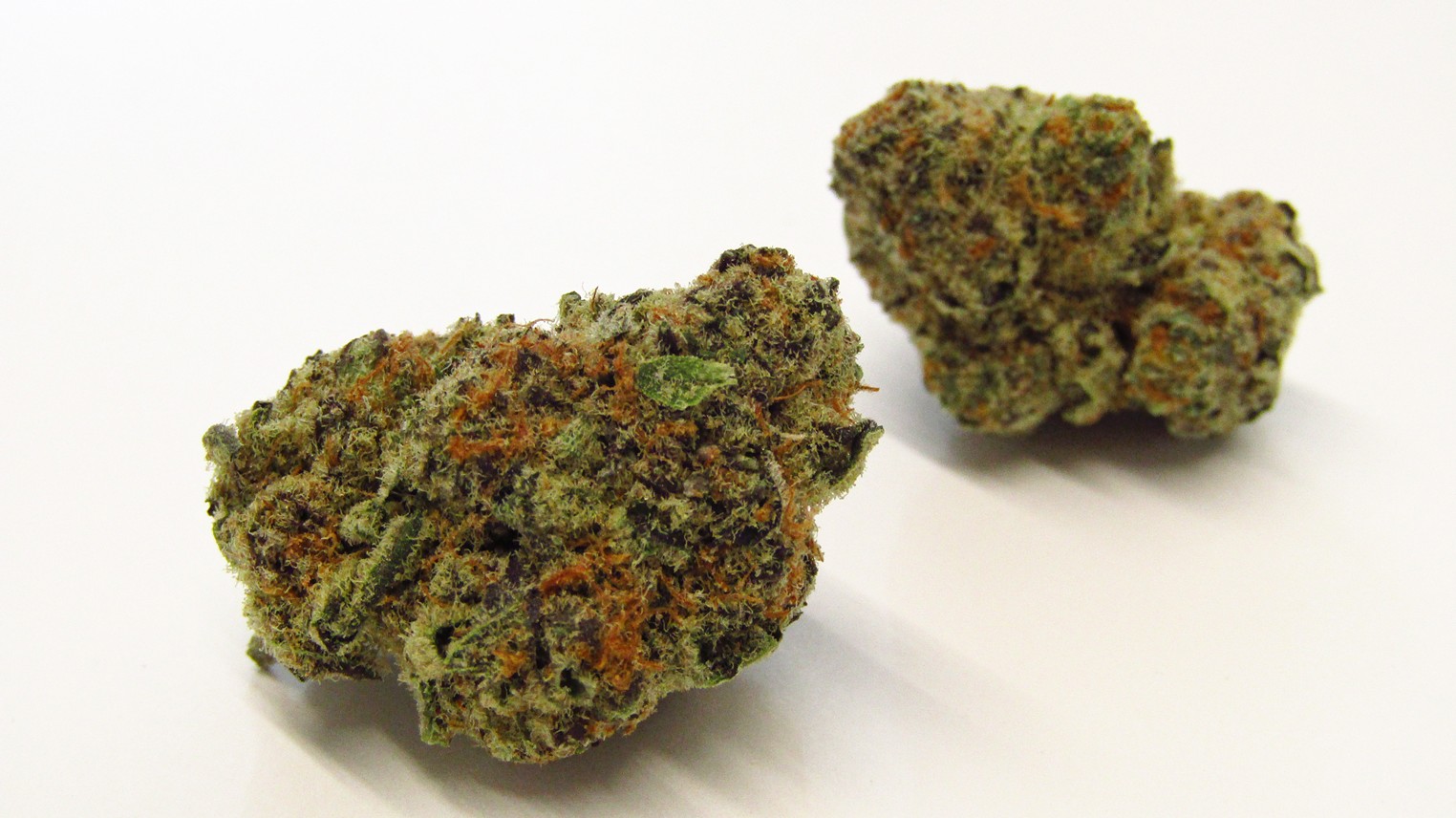 Photograph of product: Whispering Green Exotics | SubZero | Flower - 28g
