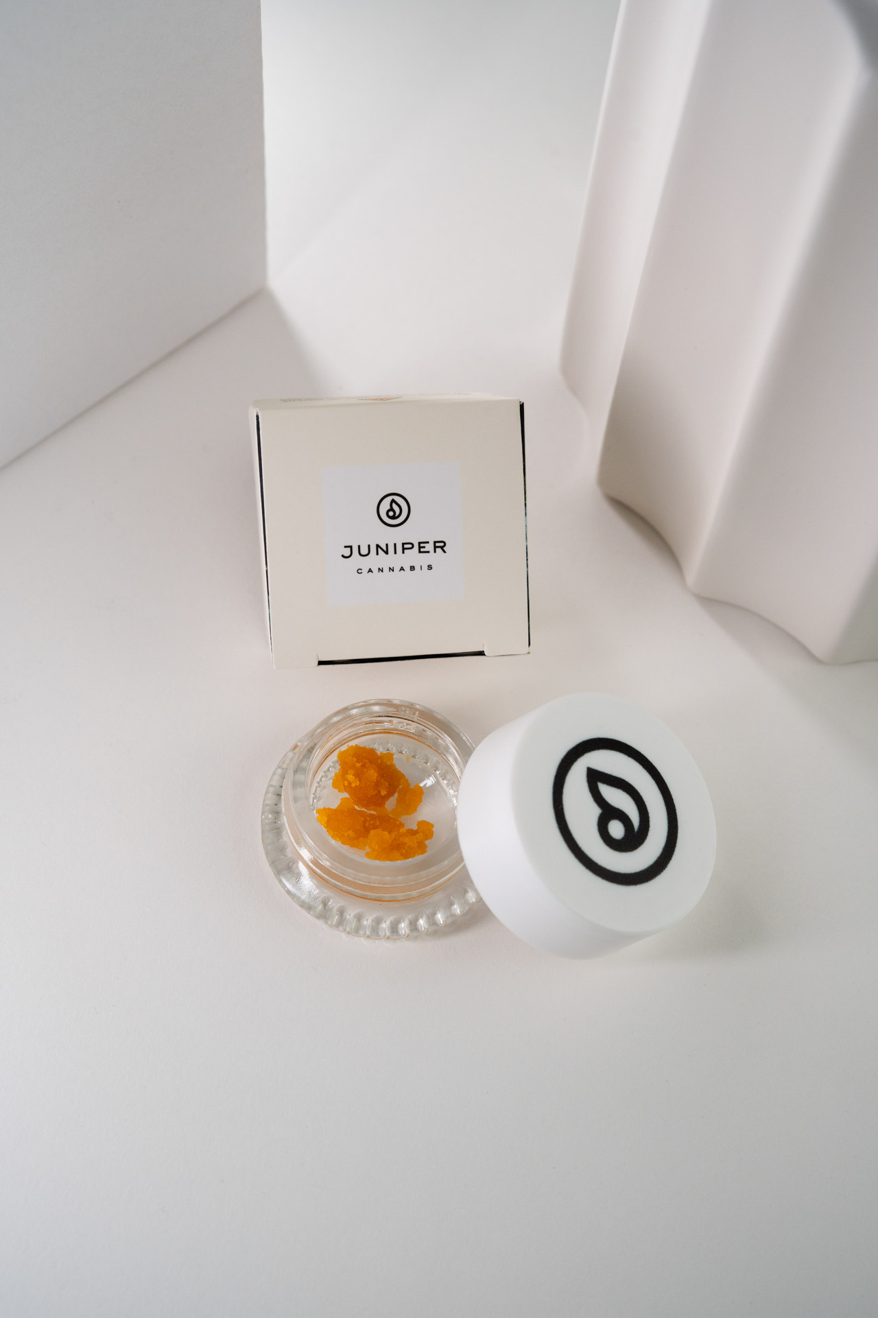 Photograph of product: Concentrate | Juniper | Modified Grapes Crumble
