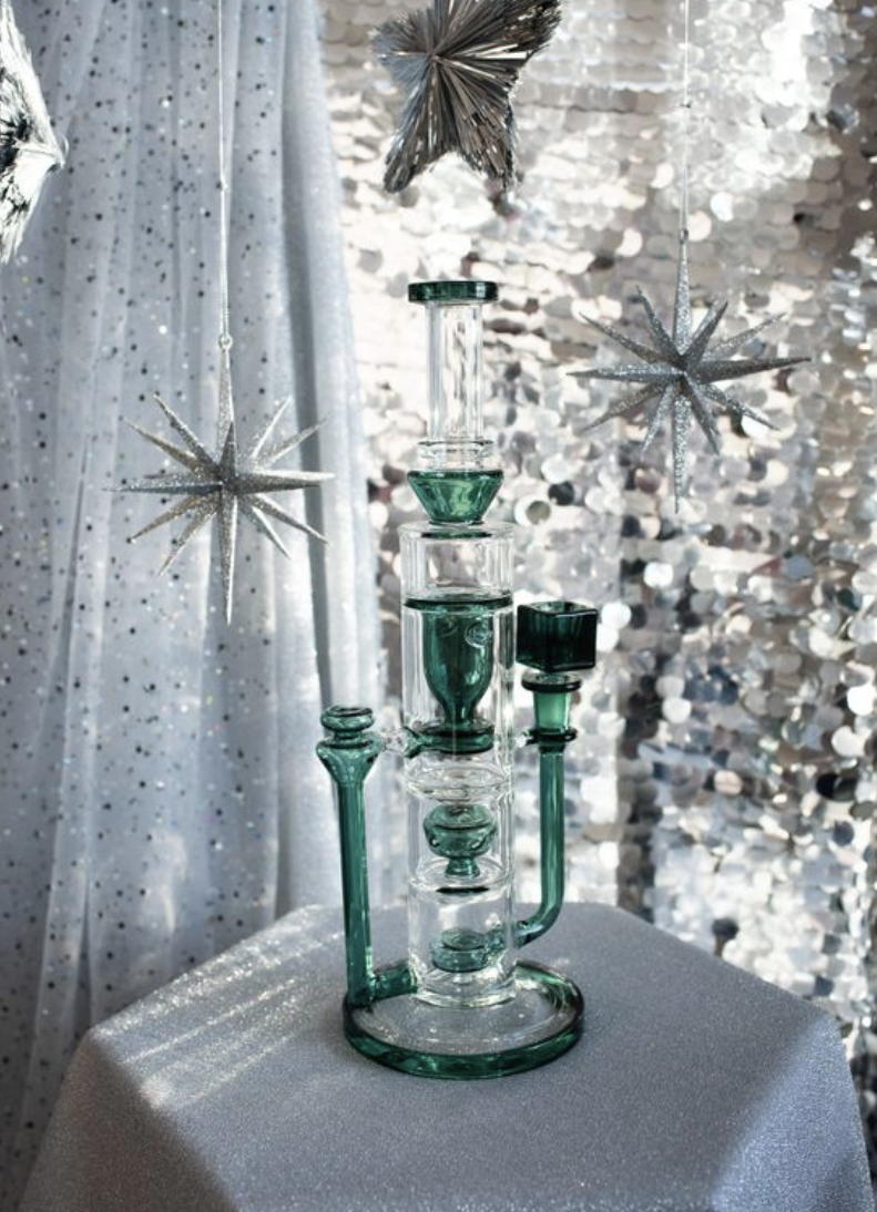 Photograph of product: Shop of Things | Bong Of The Year