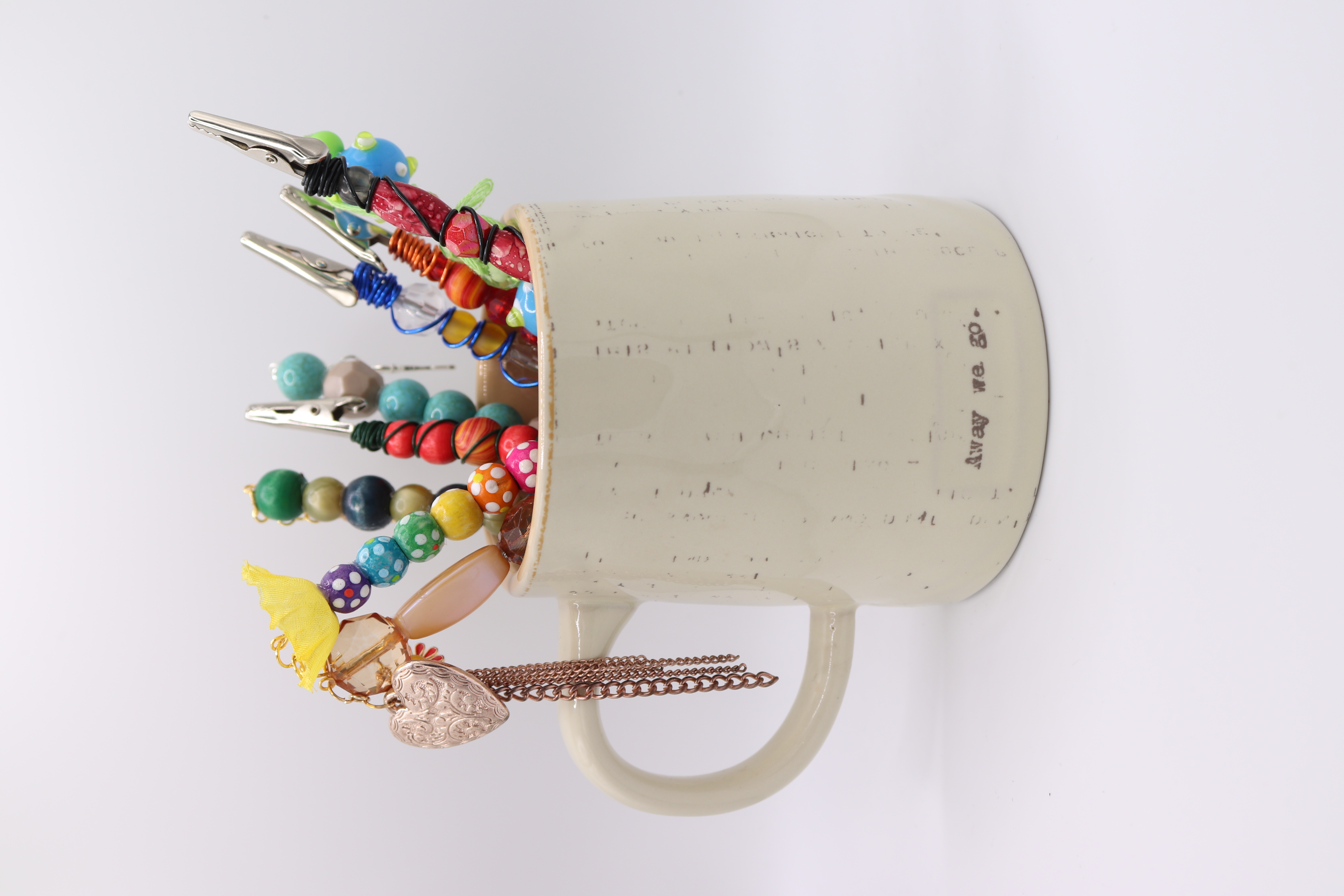 Photograph of product: ROACH CLIPS