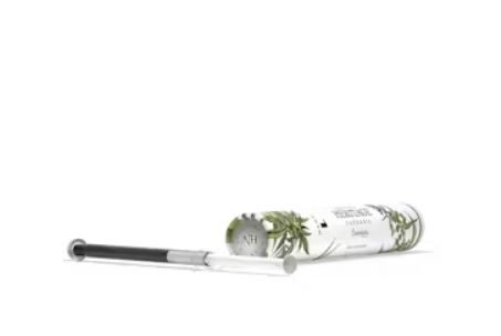 Photograph of product: Nature's Heritage TH-oui RSO Syringe 1g