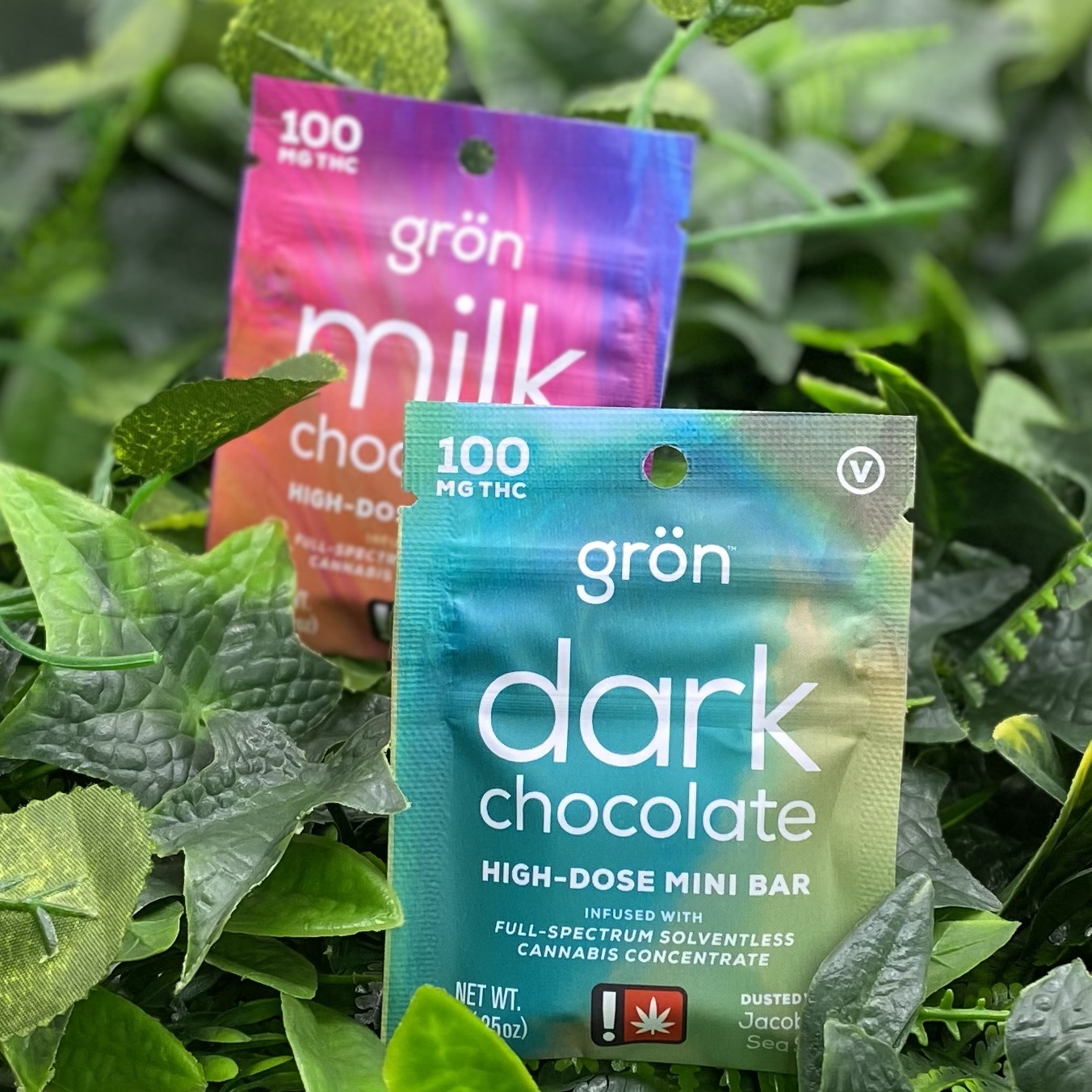 Photograph of product: Dark Chocolate Mini-Bar w/ Sea Salt - 100mg TH-oui - Gron
