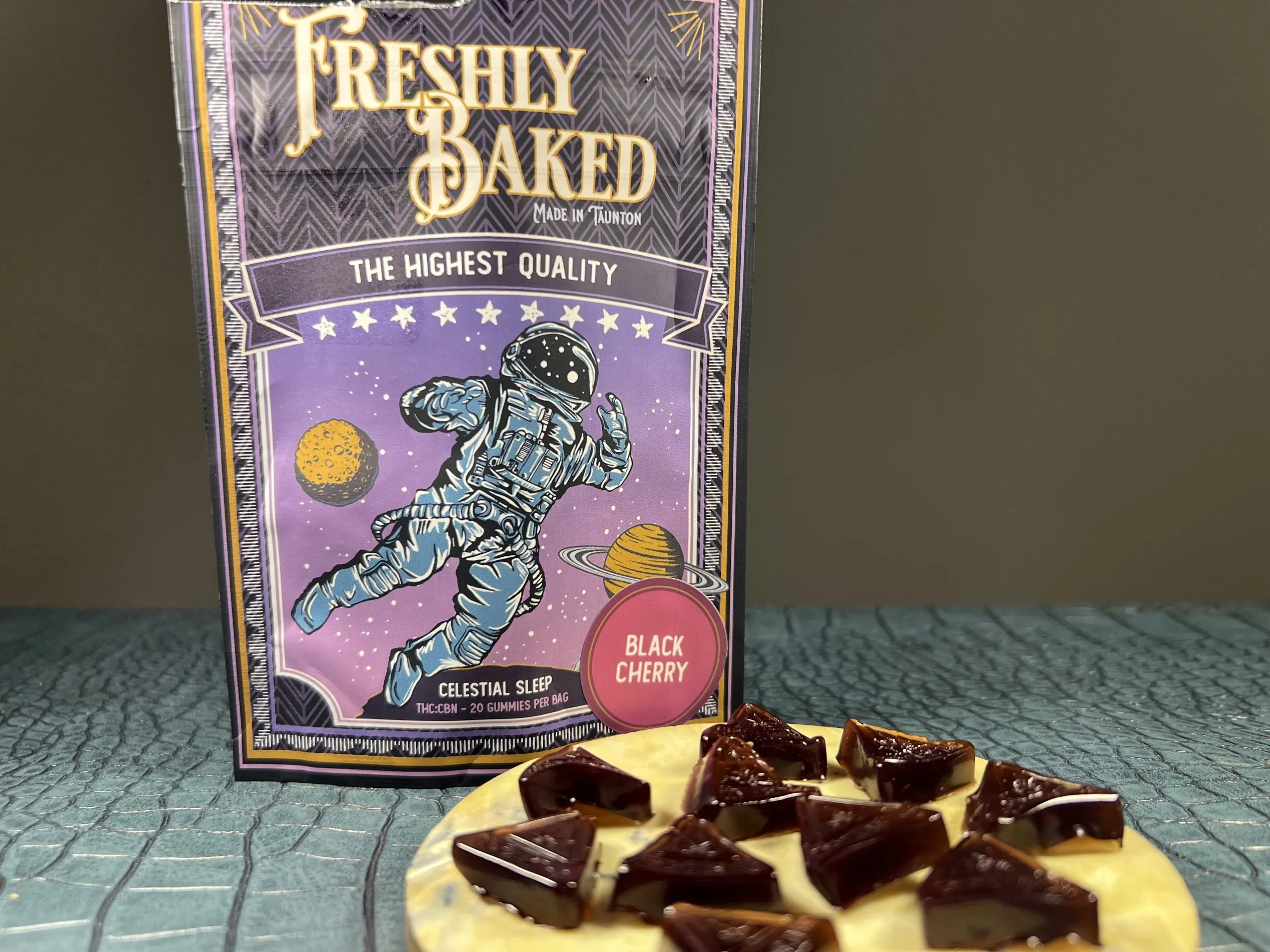 Photograph of product: Celestial Sleep Black Cherry (1:1) TH-oui/CBN 20pk | 100mg