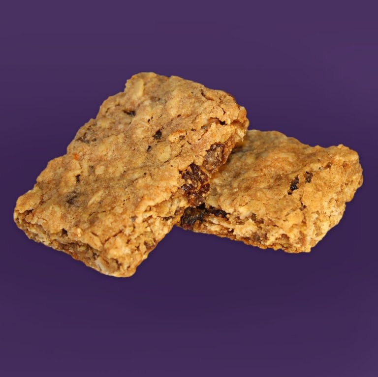 Photograph of product: ButACake Oatmeal Raisin Cookie - 10mg