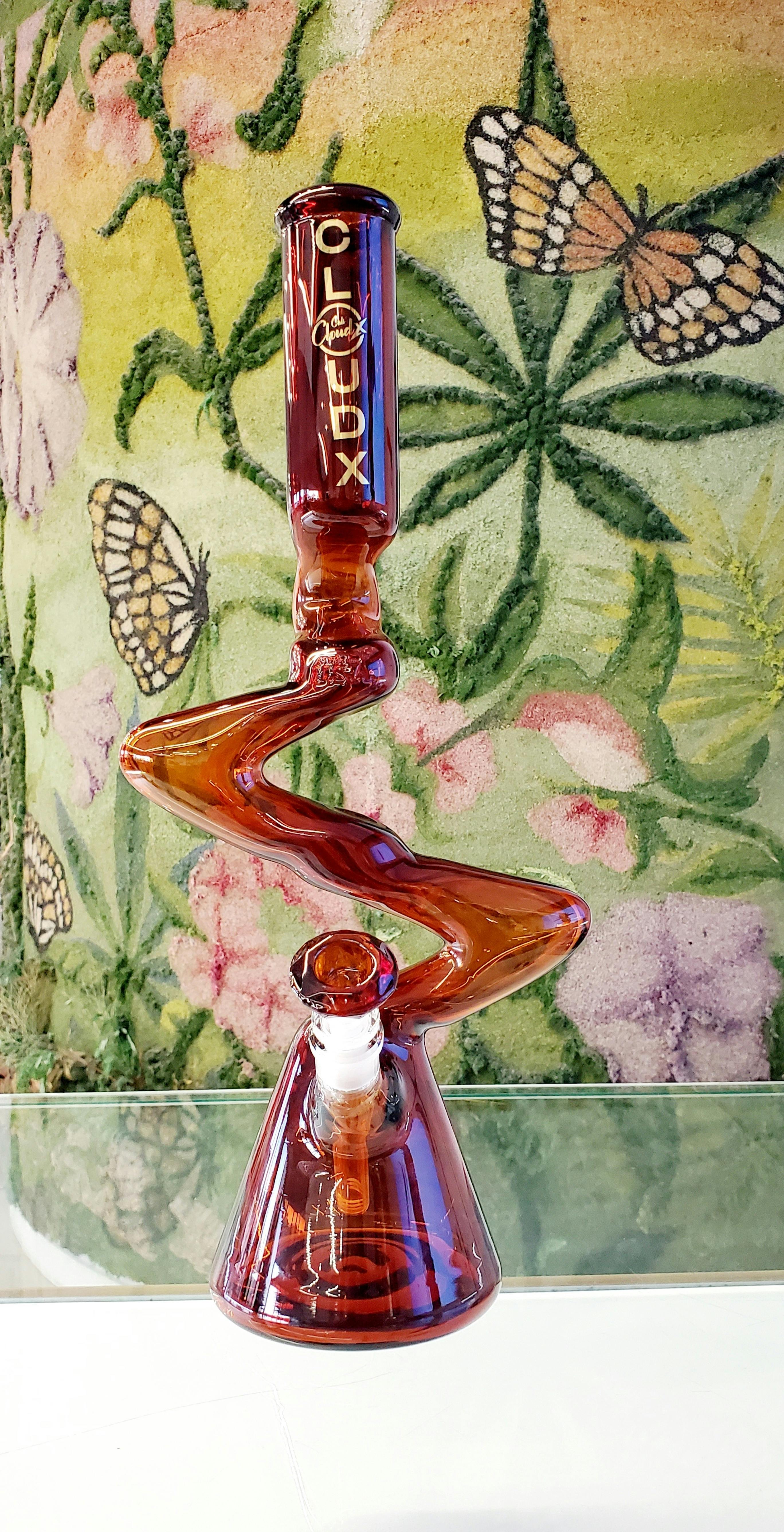 Photograph of product: Cloud Cali - Recycler Bong w/Dragon banger - 8in