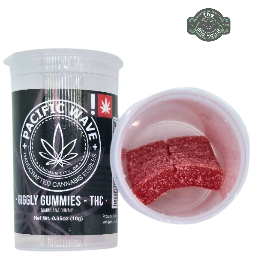 Photograph of product: Pacific Wave 100mg SOUR BERRY Giggly Gummy