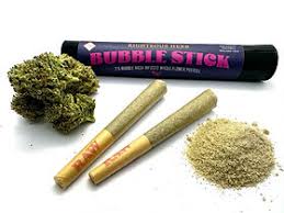 Photograph of product: Mega Lemon Bubble au chocolat Infused Pre-roll