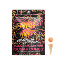 Photograph of product: STRAWBERRY CHEESECAKE | SUGAR CONES