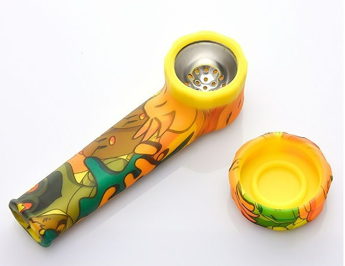 Photograph of product: Small Silicone Pipe w/ Lid 3241126898 3423311691 3500909478 34242292782 (DHG)