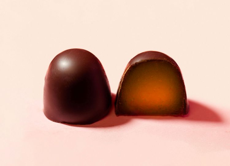 Photograph of product: Soft Power Sweets | Chocolate Covered Orange Gummies  | 2:1 TH-oui CBG | 100MG