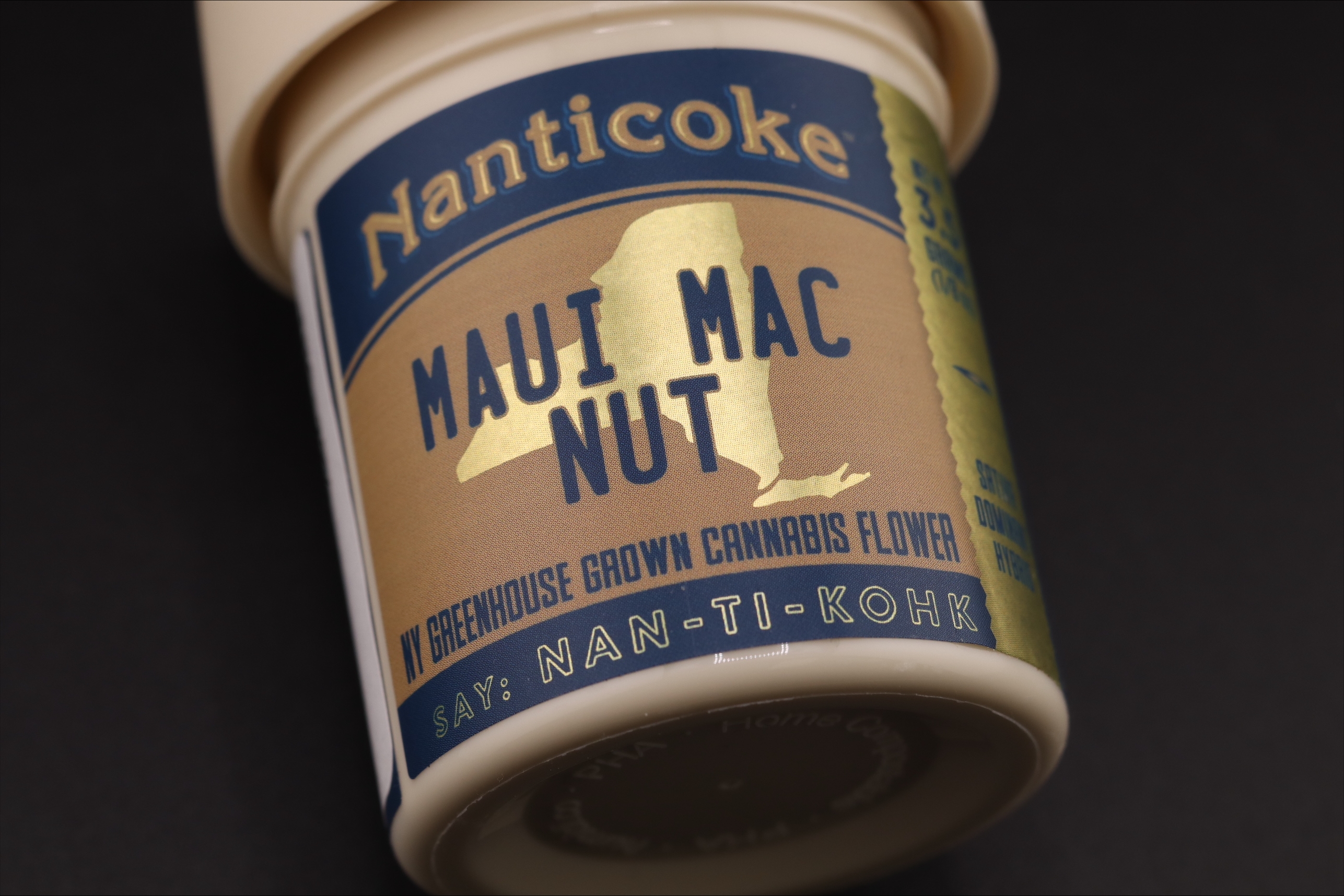 Photograph of product: Nanticoke | Maui Macnut flower, jar 3.5g