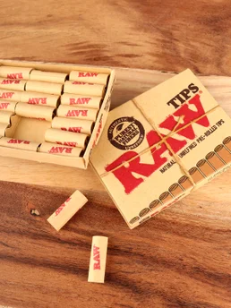 Photograph of product: Raw | Pre-Roll Tips | 21 Tips Per Pack