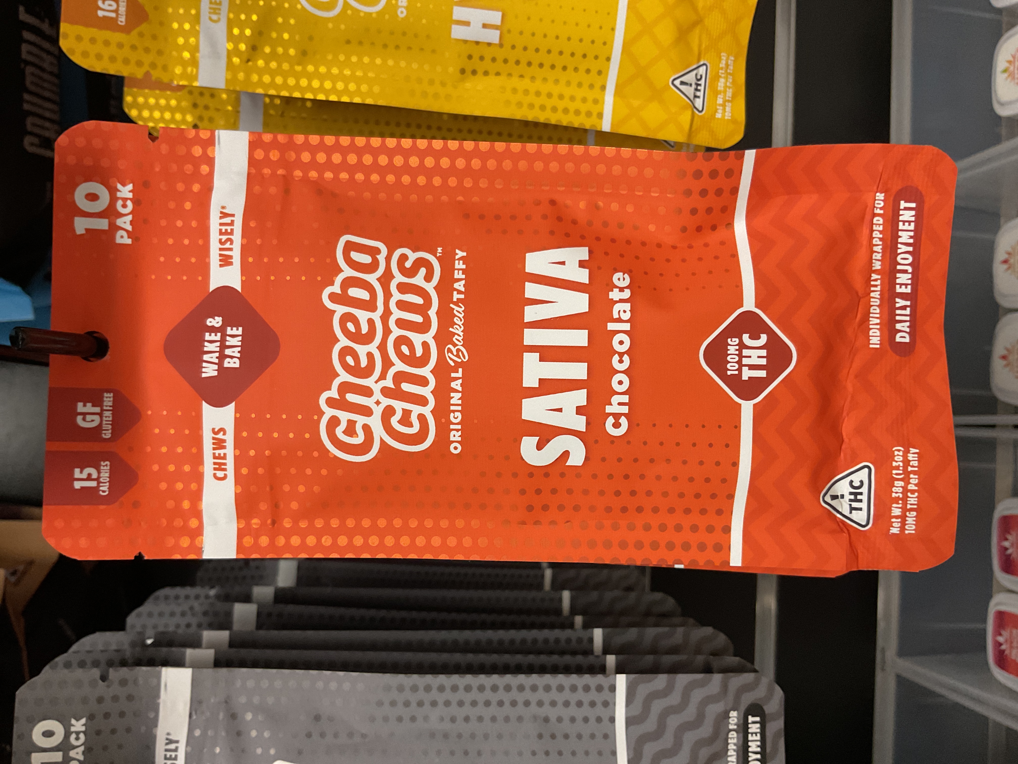 Photograph of product: Cheeba Chews | Chocolate | Oui'd | 100mg