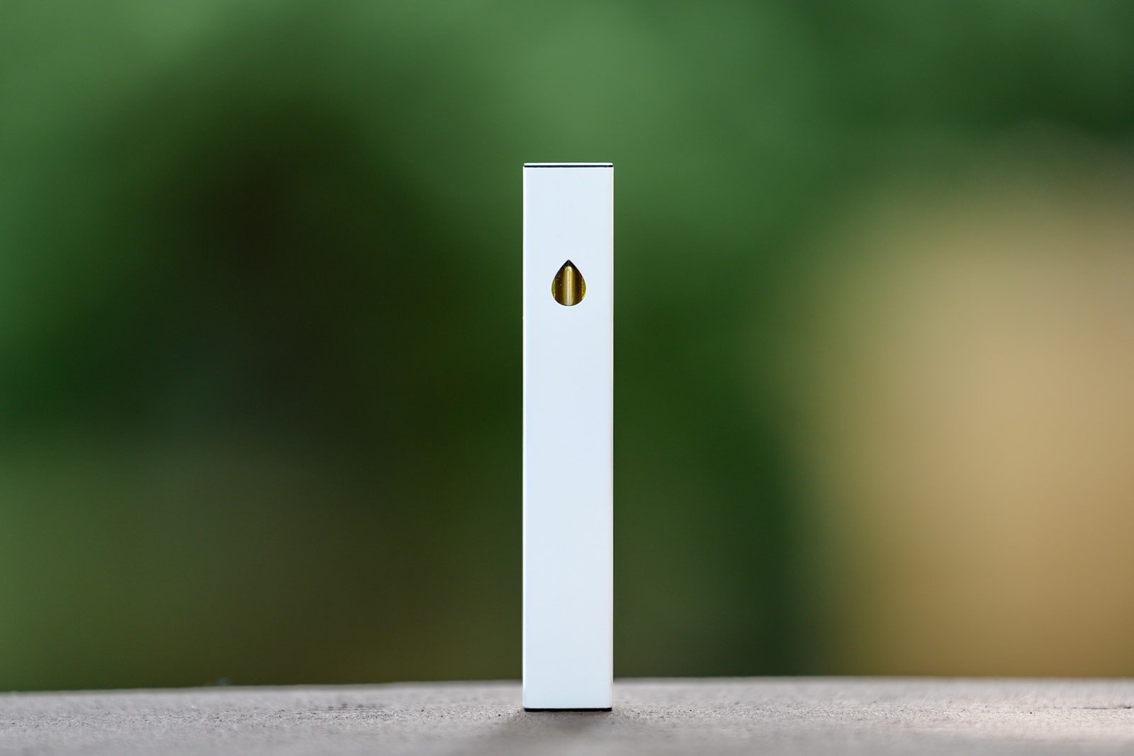 Photograph of product: Lighthouse Grandaddy Purple Live Resin Vape 88.47% (I) 1g Disposable - 00132