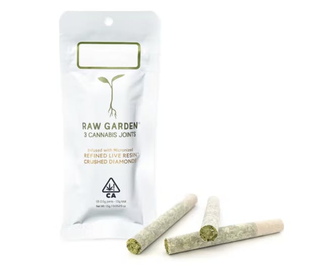 Photograph of product: Oahu Rose 3PK Crushed Diamond Infused Prerolls - 