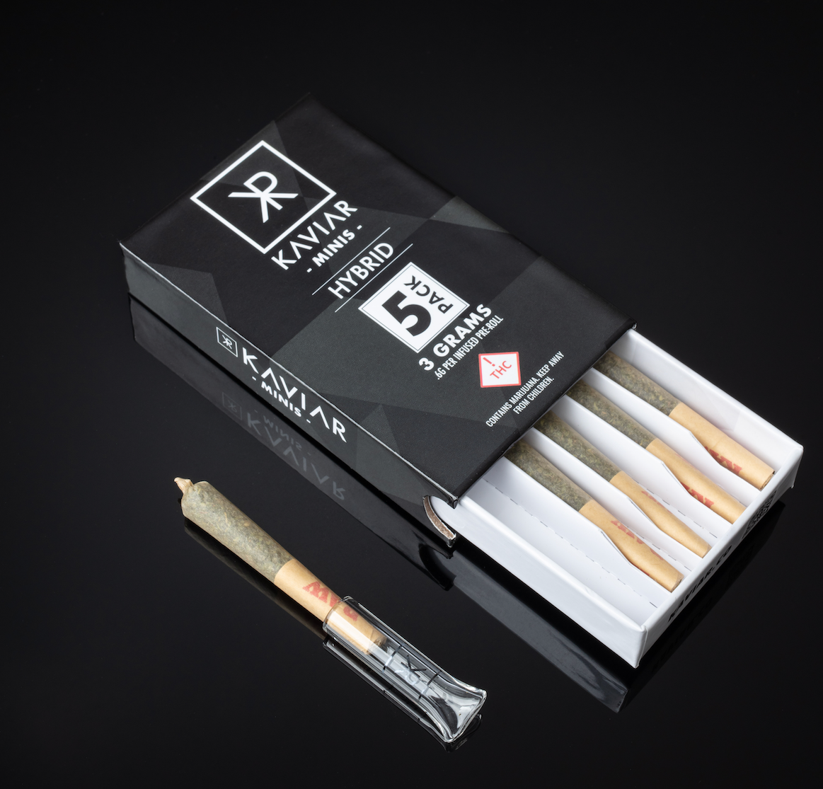 Photograph of product: Kaviar 5 pack Preroll Oui'd